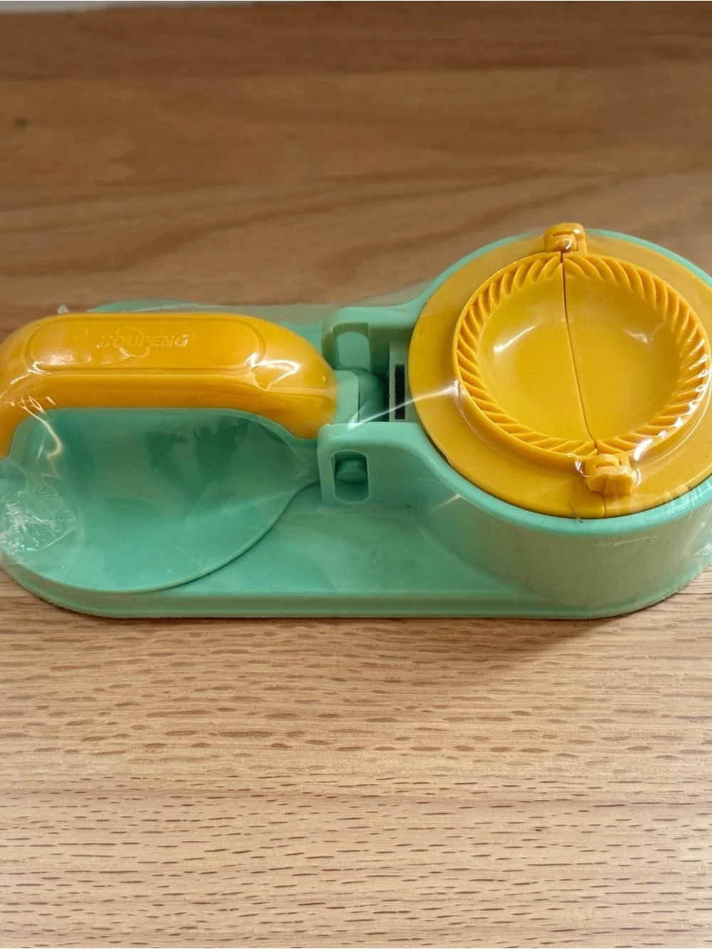 2 In 1 DIY Dumpling Maker Dumpling Press Dough Presser Mold With Spoon